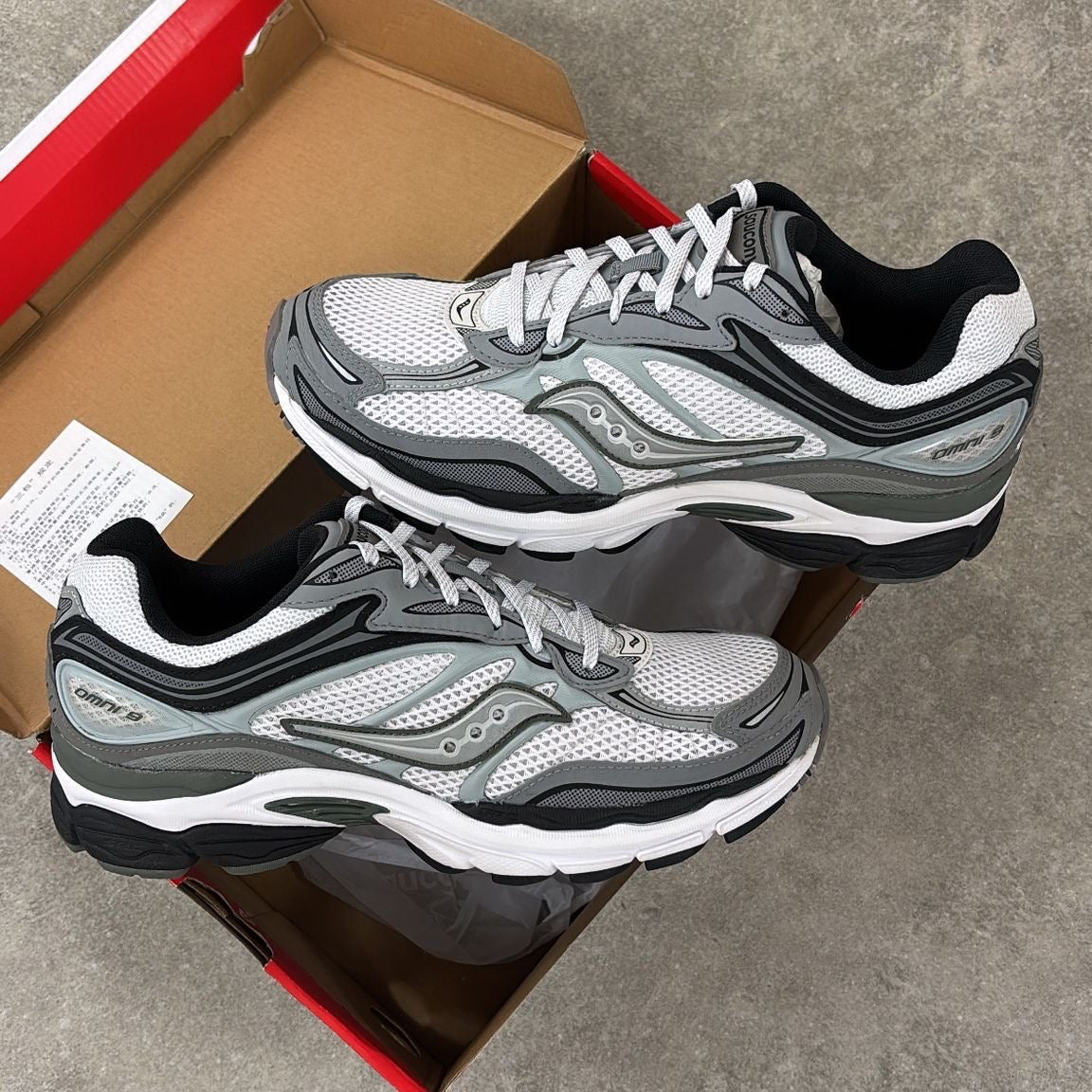 SAUCONY PRO GRID OMNI 9 'WHITE GREY'