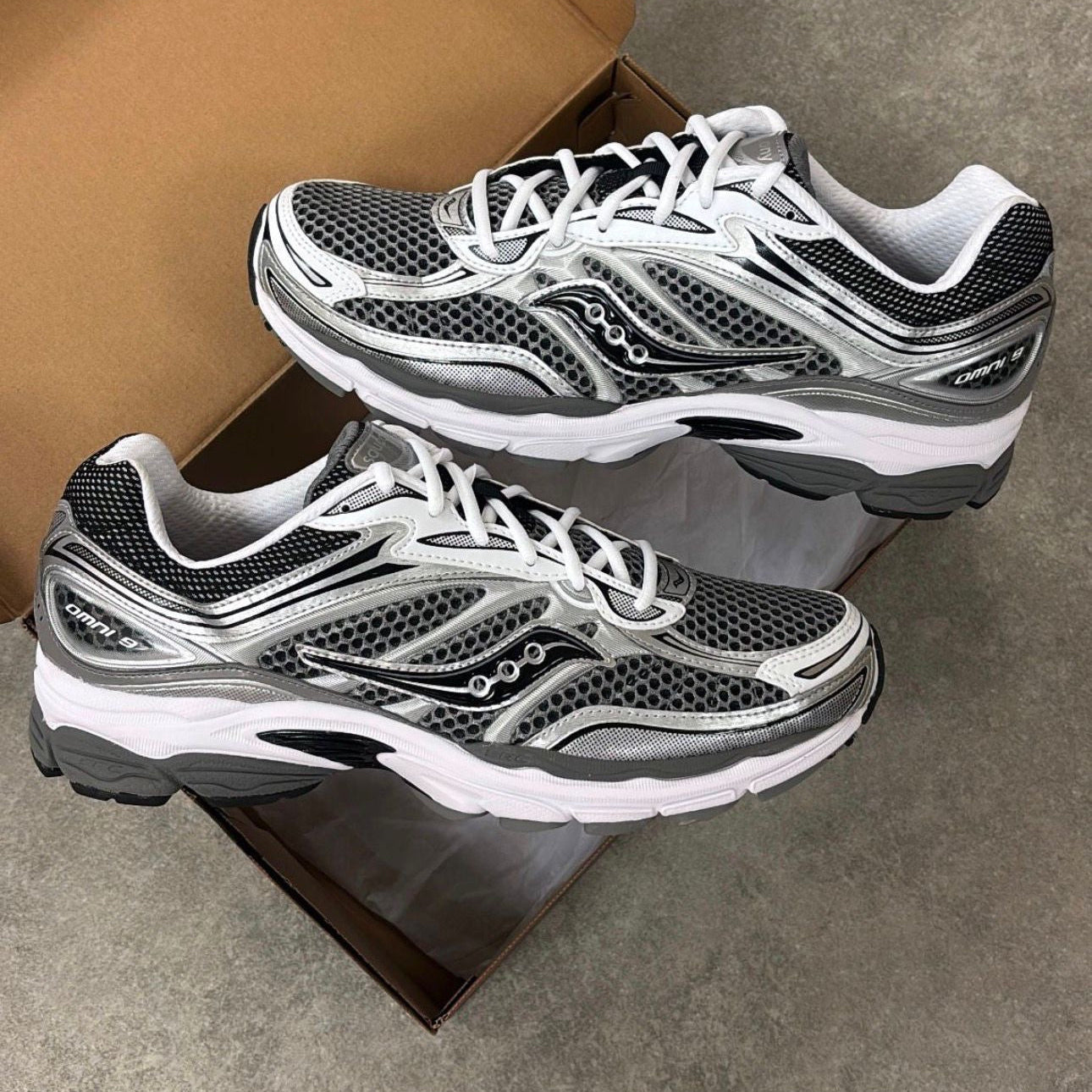 SAUCONY PRO GRID OMNI 9 'GREY SILVER'