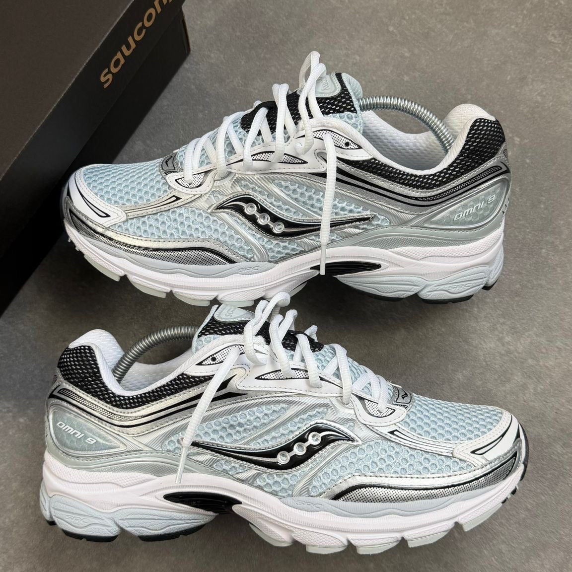 SAUCONY PROGRID OMNI 9