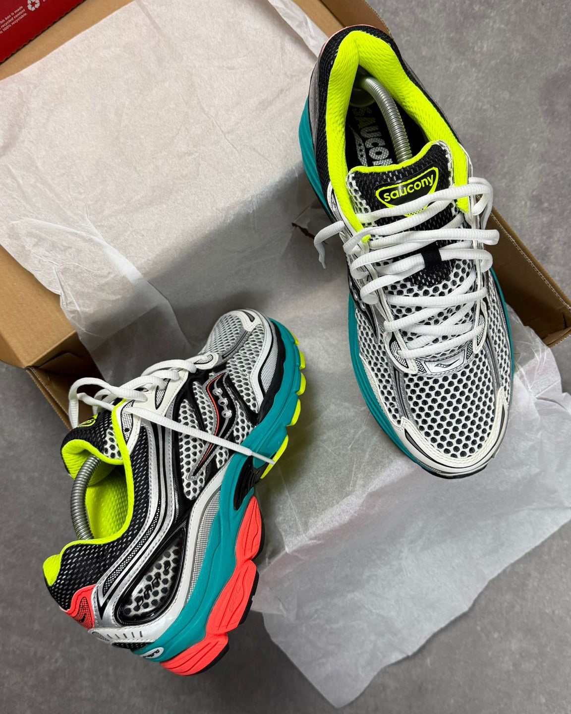 SAUCONY PRO GRID OMNI 9 'MUTANT'