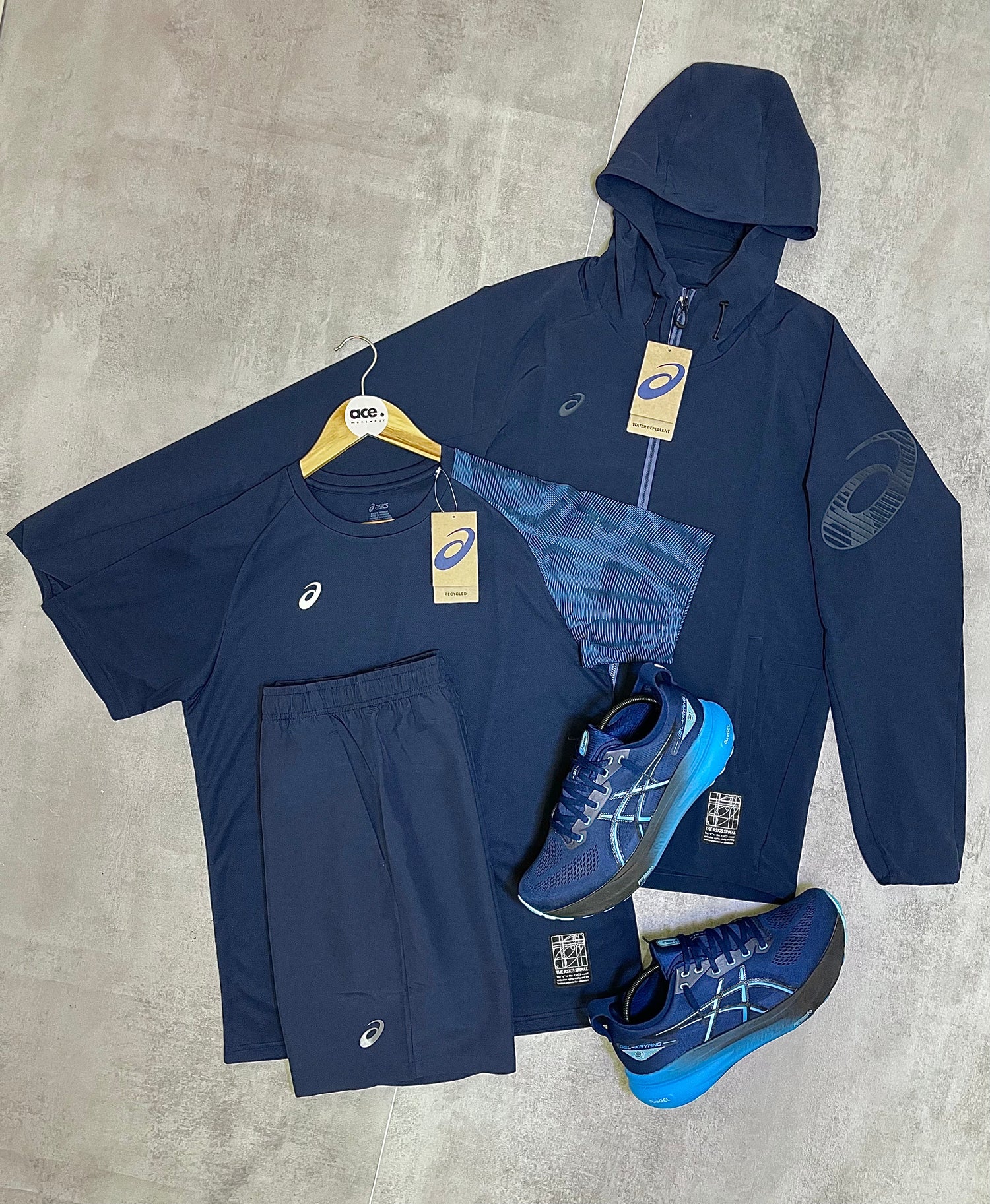 ACTIVEWEAR CLOTHING