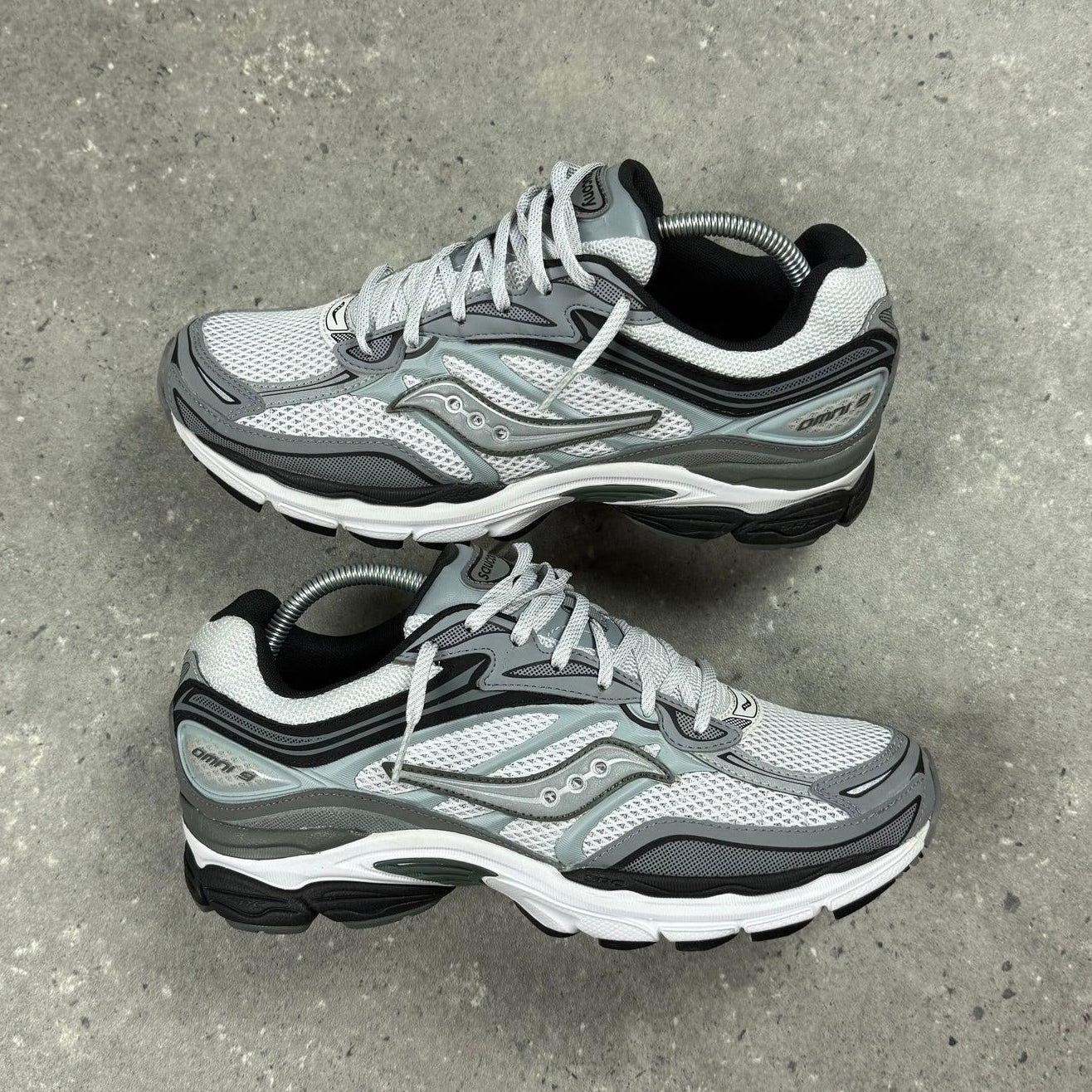 SAUCONY PRO GRID OMNI 9 'WHITE GREY'