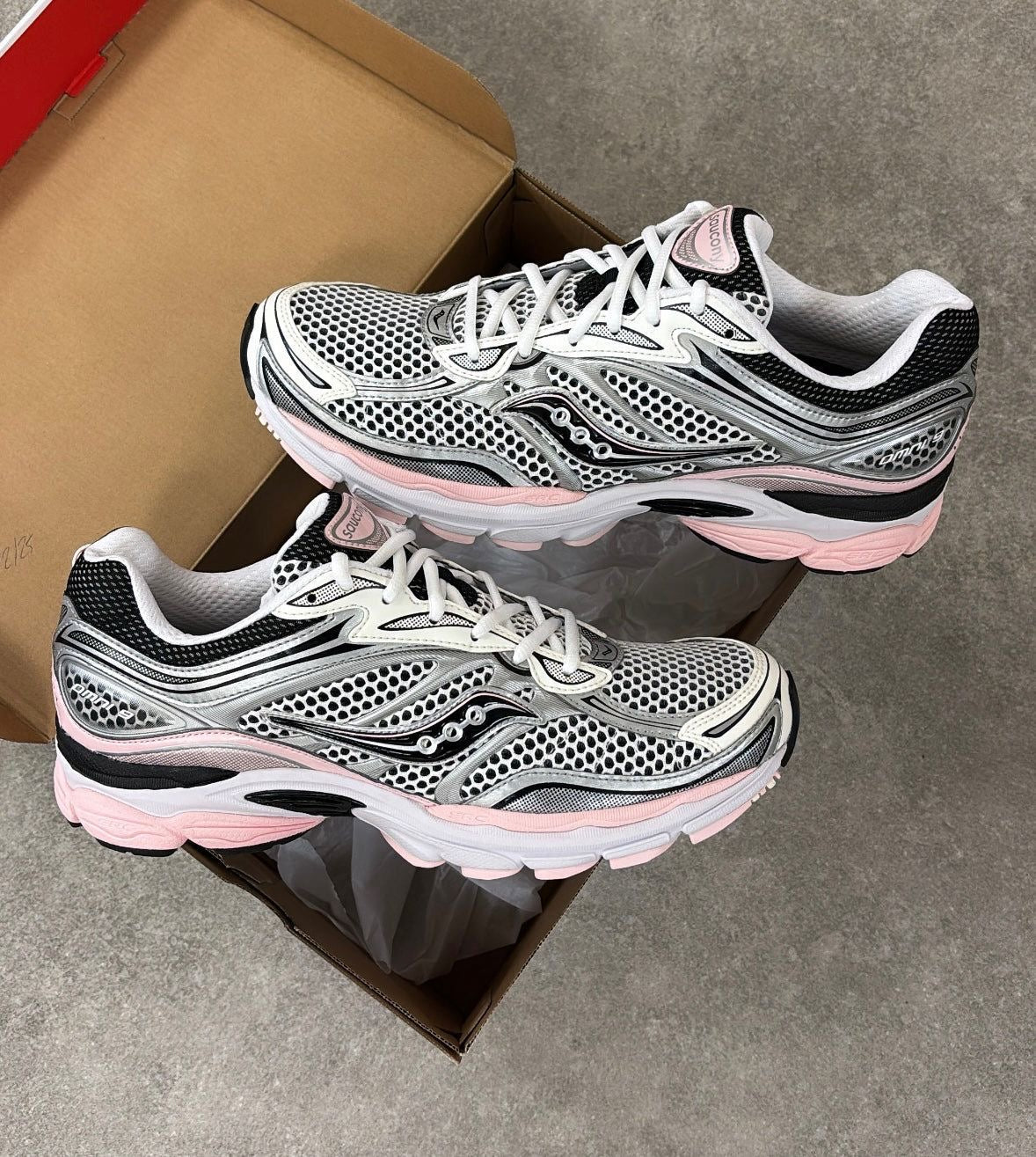 SAUCONY PRO GRID OMNI 9 'SILVER/PINK'